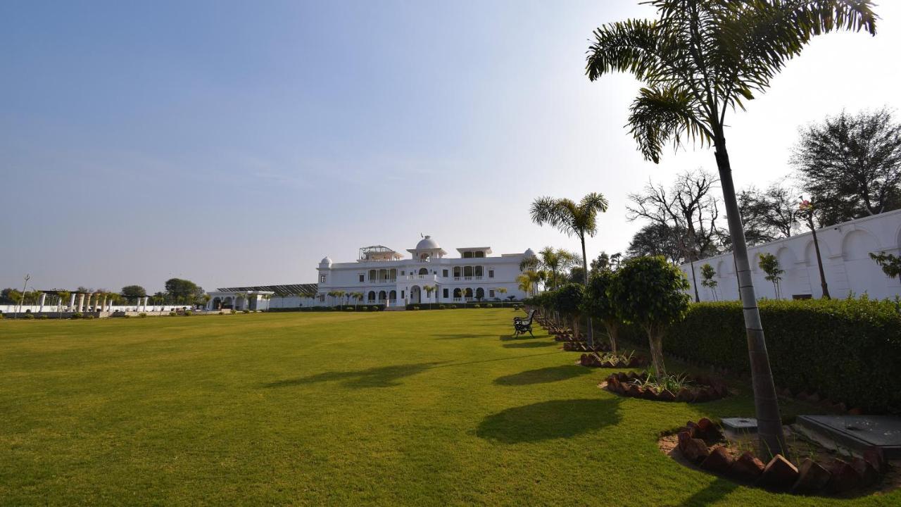 Umaid Farm Resort- A Legancy Vintage Stay In Jaipur Exterior foto