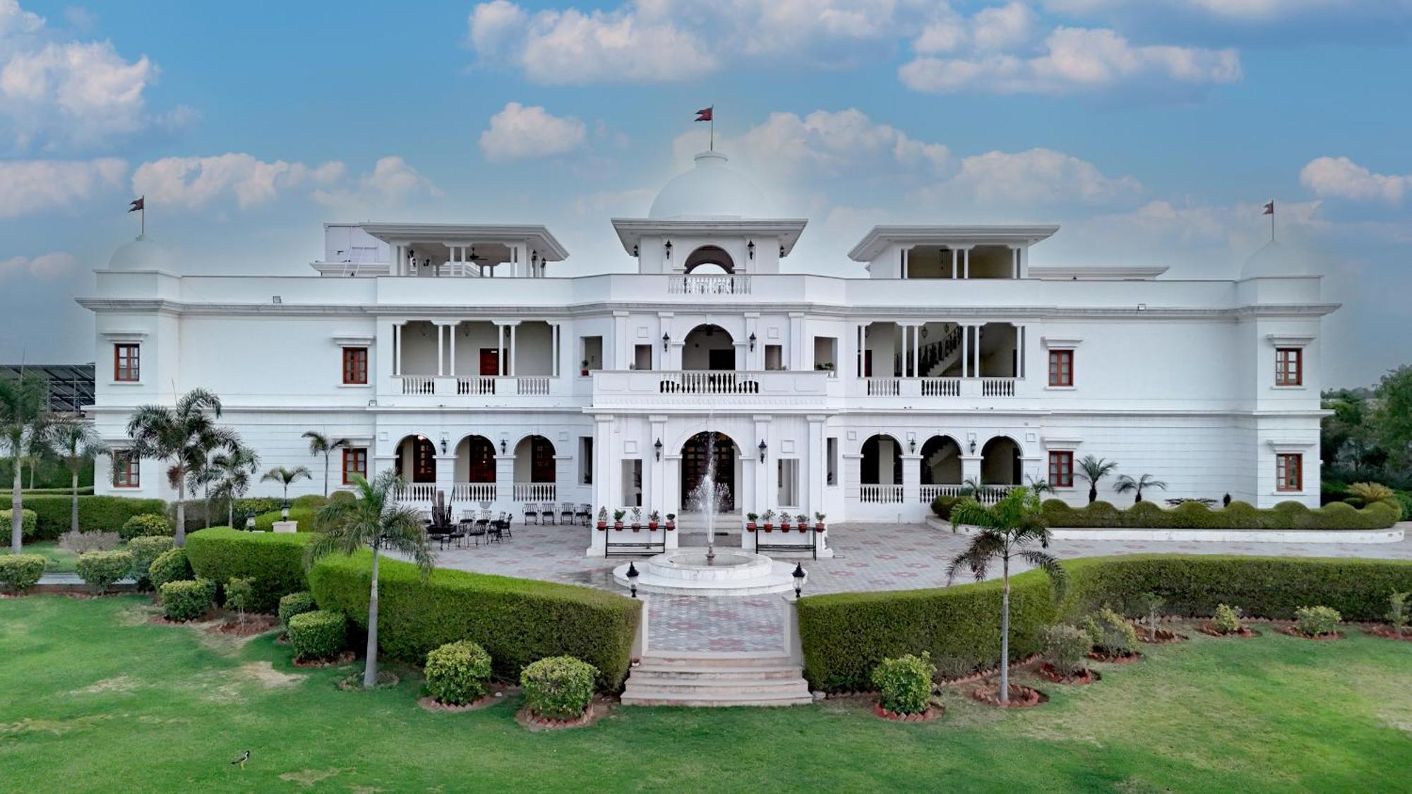 Umaid Farm Resort- A Legancy Vintage Stay In Jaipur Exterior foto